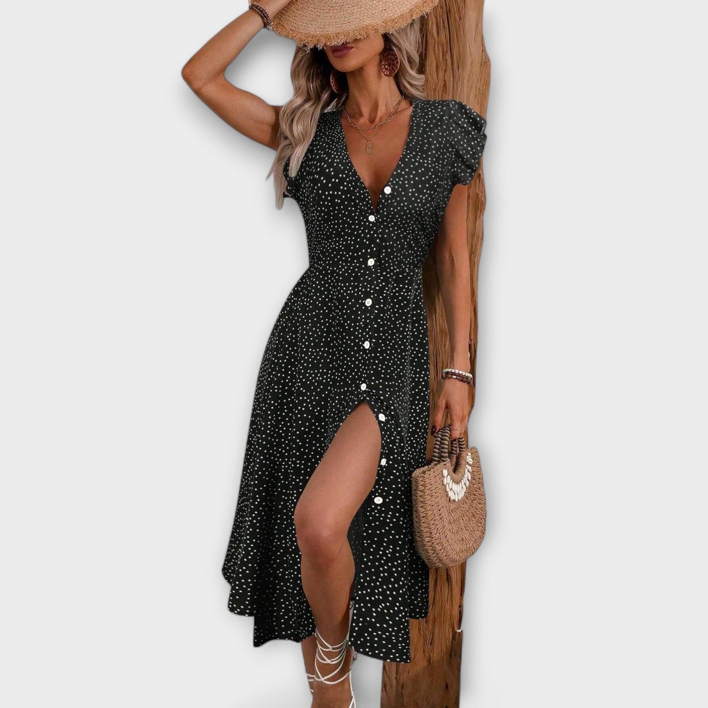 Snygg midiklänning med prickar